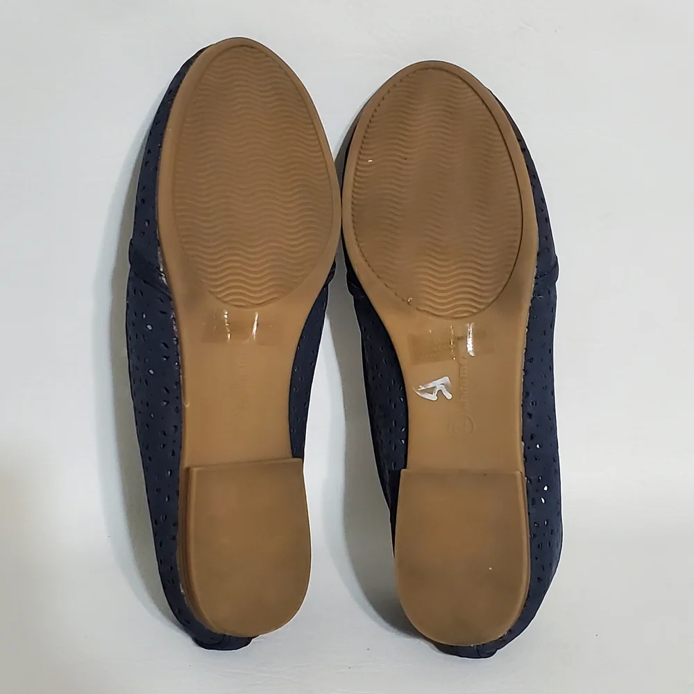 White Mountain Lazer Cut Navy Women's Flats